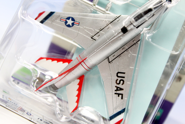 贈る結婚祝い Closeup.jpg 航空機・ヘリコプター